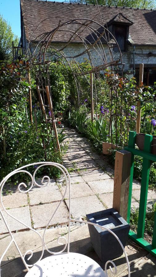 Le Jardin Des Merveilles Saint-Pierre-d'Autils Εξωτερικό φωτογραφία